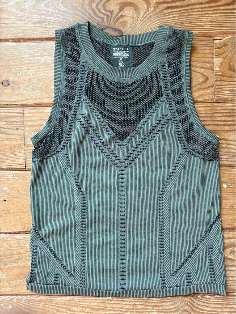 Athleta Women's Medium Olive Green Mesh and Ribbed Sleeveless Tank Top